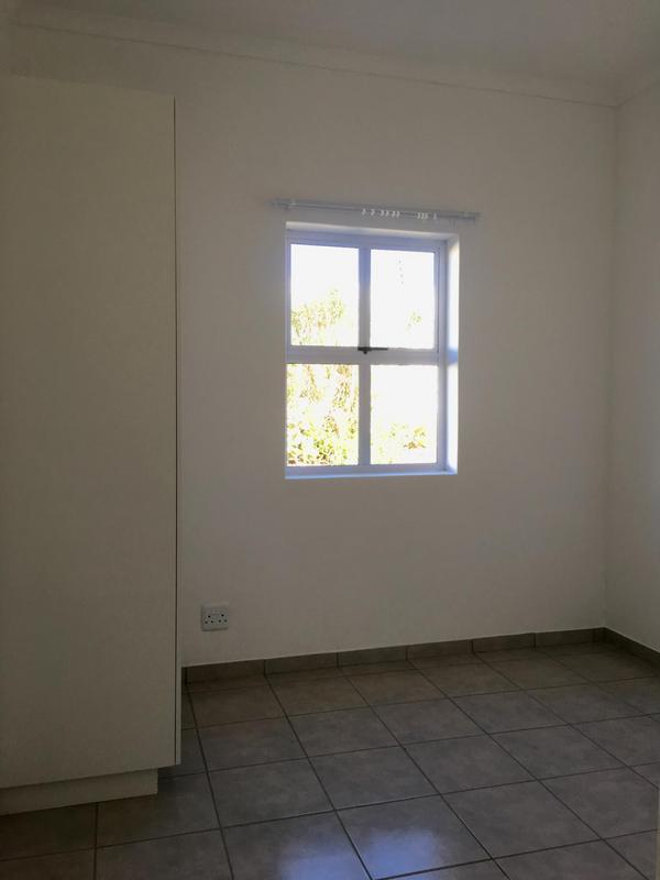 To Let 4 Bedroom Property for Rent in Cloetesville Western Cape